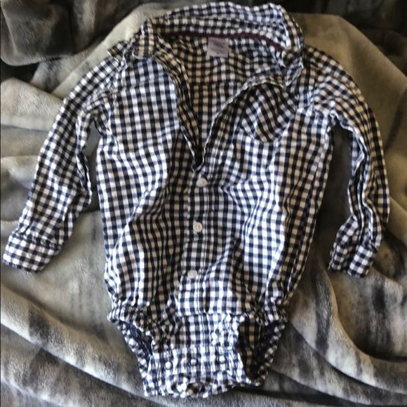 Carters 18mo button up onesie - Picture 1 of 4